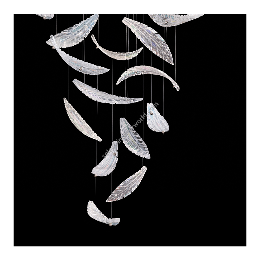 Elevate 32″ 895840-111 Silver / Dichroic “Plumes”