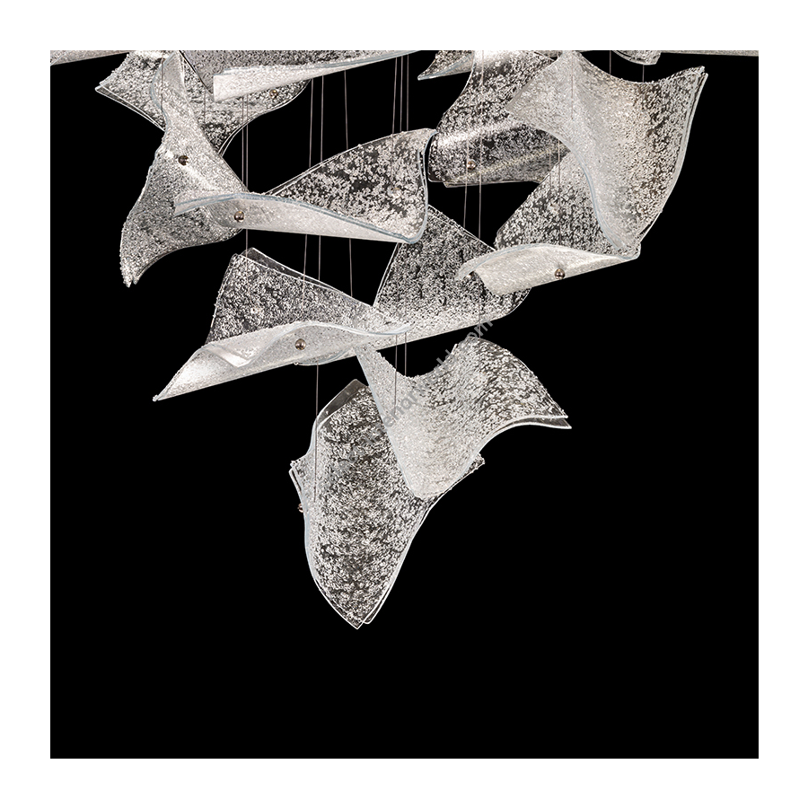 Elevate 37.5″ 895840-162 Silver / Frozen Pages