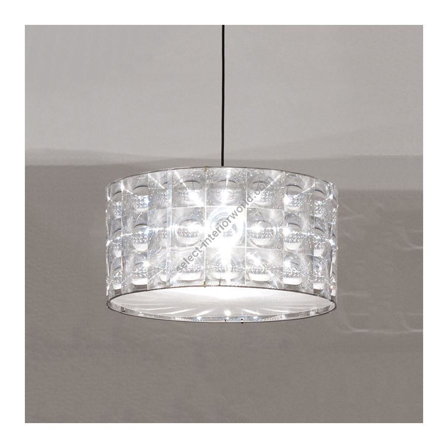 Pendant lamp with diffuser