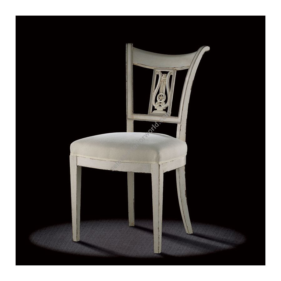 Antique White / Antique Grey finish