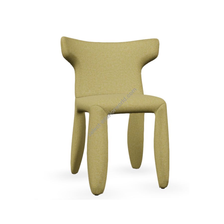 Chair with arms / Yellow 407 (Hallingdal 65) upholstery