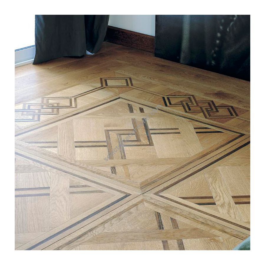 Finish: light oak, mutenya