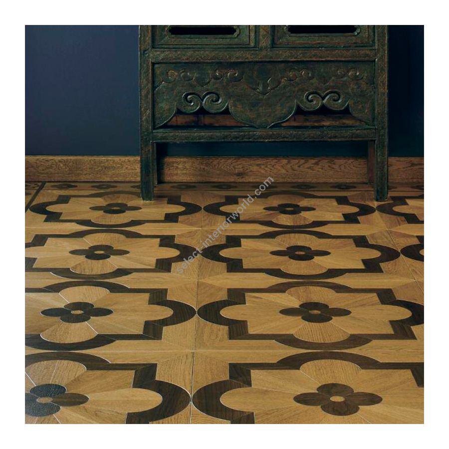 Finish: light oak,medium walnut