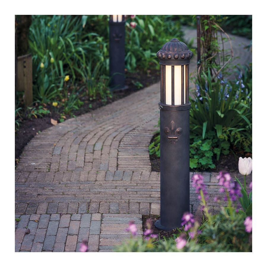 Post lamp / Old copper finish