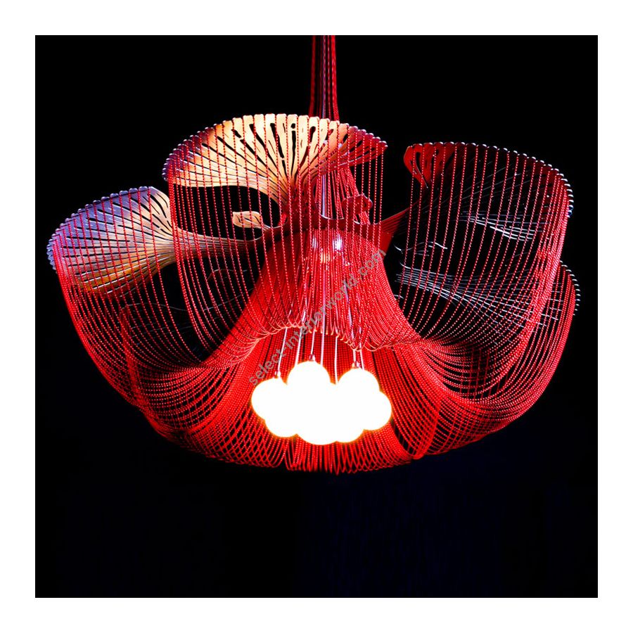 Red color range, cm.: 115 x 100 x 100 / inch.: 45.3" x 39.4" x 39.4" size