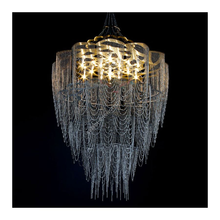 Smoke color range, cm.: 120 x 70 x 70 / inch.: 47.5" x 27.5" x 27.5" size