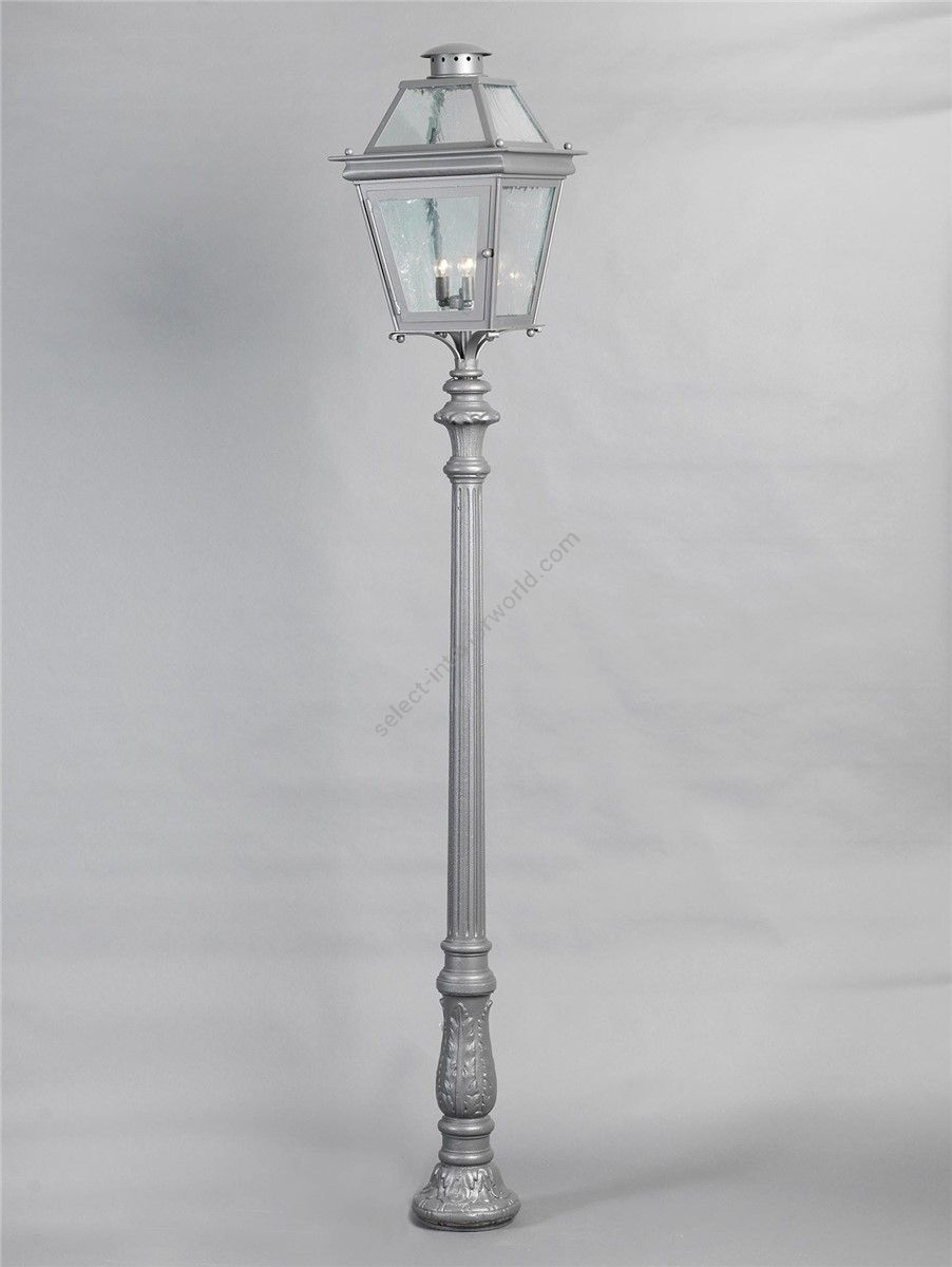 Officina Ciani / Outdoor Post Lights / Iron GL3008POLE-1 Scala