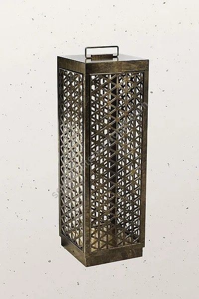 Il Fanale / Outdoor Floor Lamps / Grid 293.03.OO