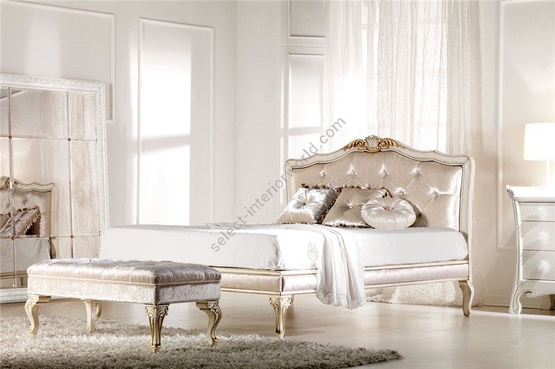 Keoma / Beds / Lisa: Bed and Ottoman