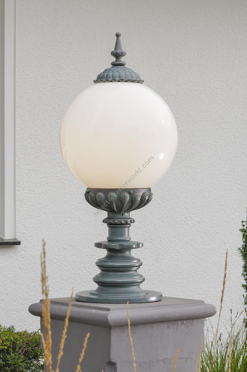 Robers / Outdoor Pedestal Lights / AL6648