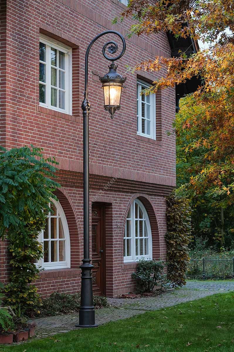 Robers / Outdoor Post Lights / AL6947