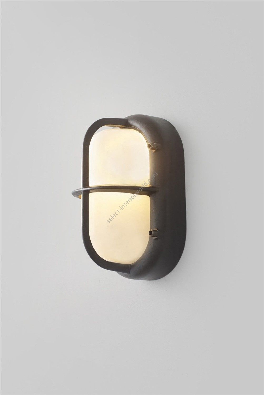 Original BTC / Wall Lights / Small Exterior Bulkhead 8123