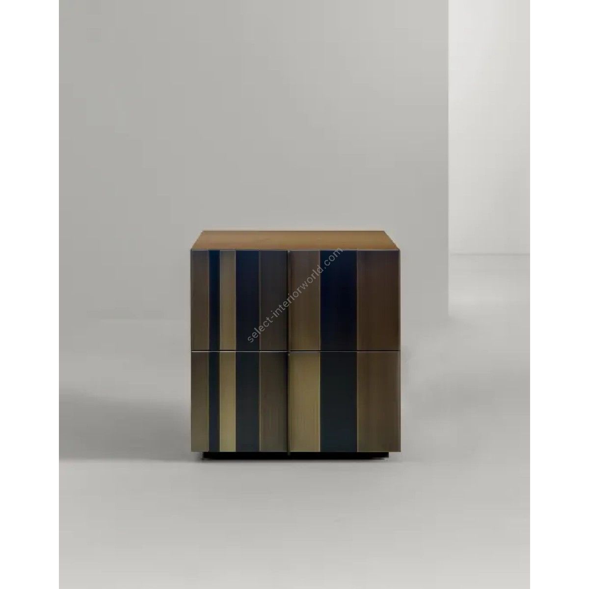 Laurameroni / Bedside Tables & Dressers / ST 09