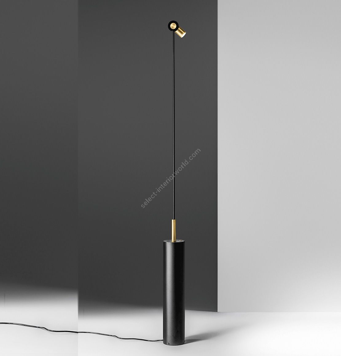 Zava / Floor Lamps / Nino