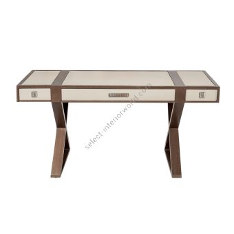 Adriana Hoyos / Desk / Grafito GT36-102