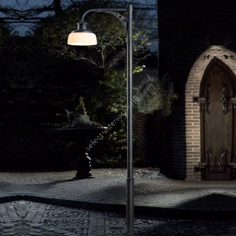 Robers / Outdoor Post Lamp / AL 6831