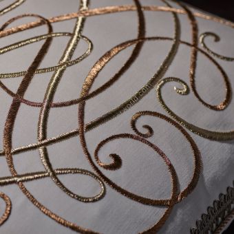 Beaumont & Fletcher / Pillows / Anastasia