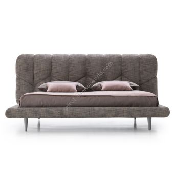 Corte Zari / Panel Beds / Minou