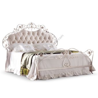 Corte Zari / Panel Beds / Olimpia