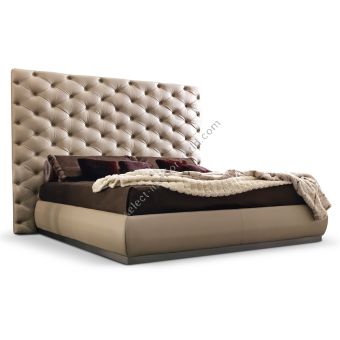 Corte Zari / Panel Beds / Richard