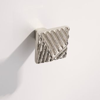 Objet Insolite / Cabinet pulls / Boutons de tirage Écaille