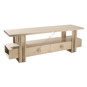 Adriana Hoyos / Consoles / Grafito Entertainment 100