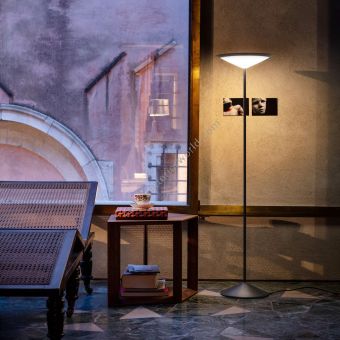 Penta Light / Floor Lamps / Narciso