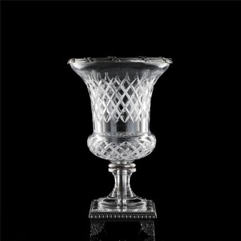Badari / Decorative Vases / Medici V1-101/07/TR