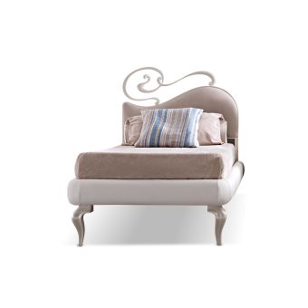 Corte Zari / Panel Beds / Maya