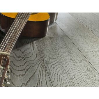 Bassano Parquet / Brushed oak parquet / Archisound Oak Polka