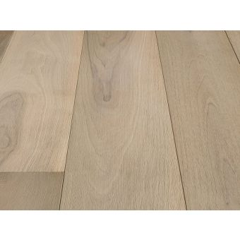 Bassano Parquet / Brushed walnut parquet / Archisound European Walnut Mandorla