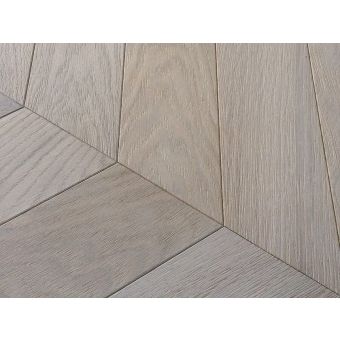Bassano Parquet / Oak parquet / The geometries - Herringbones Hungarian Herringbone 60° Oak Trasparenza