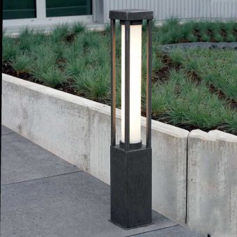 Robers / Outdoor LED Post Lamp / AL 6900