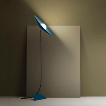 Zava / Floor Lamps / Ronin