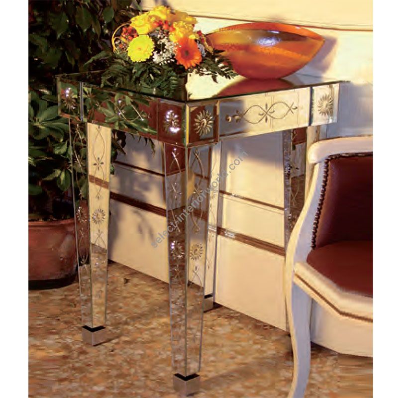 Fratelli Tosi / Side table / 0398