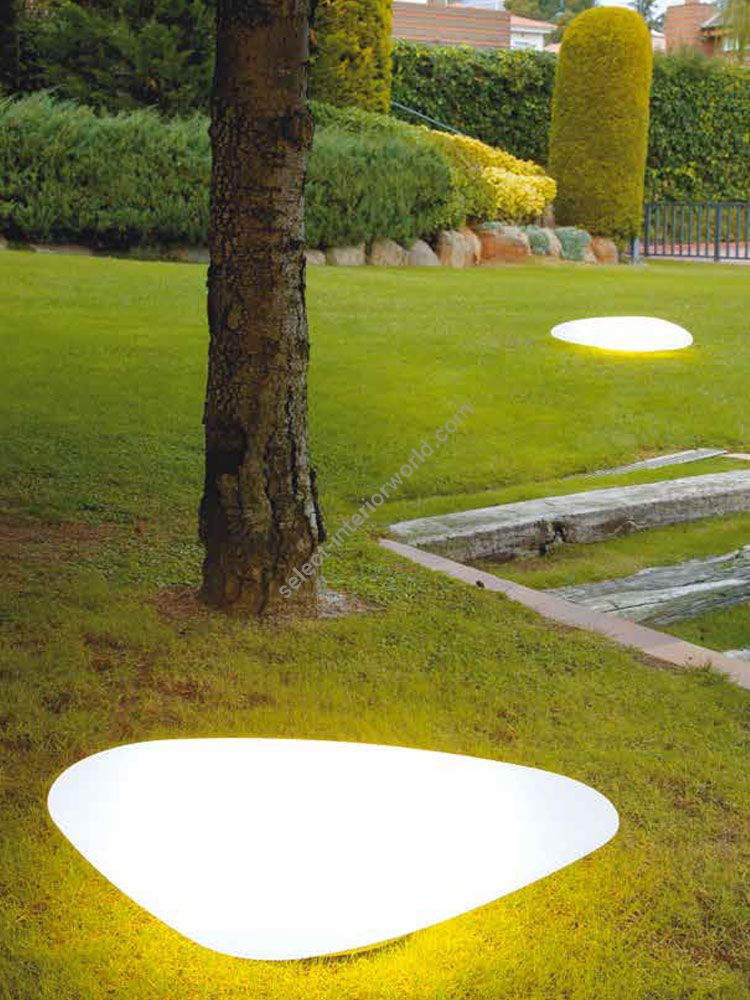 Alma Light / Outdoor Floor Lamps / Stone Led 2300