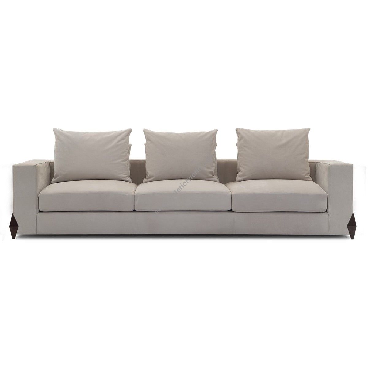 Christopher Guy / Sofas / Ponti 60-0691