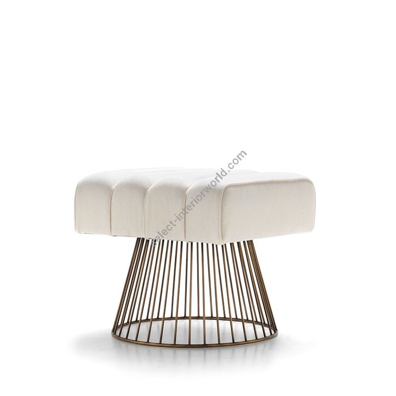 Badari / Poufs & Ottomans / Flower Pouf PF-FL-IR-VL