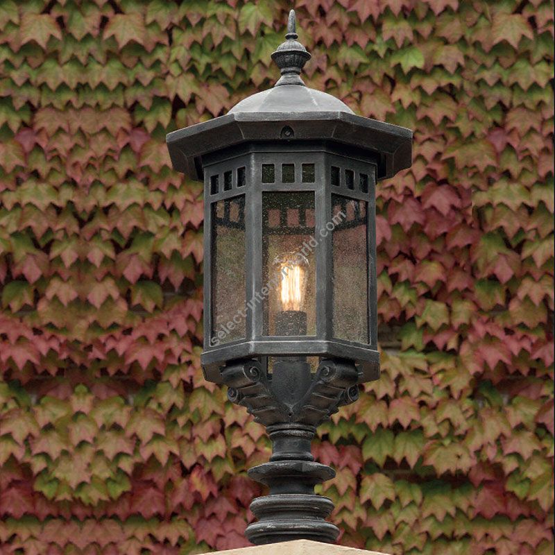 Robers / Outdoor Pedestal Lamp / AL 6739