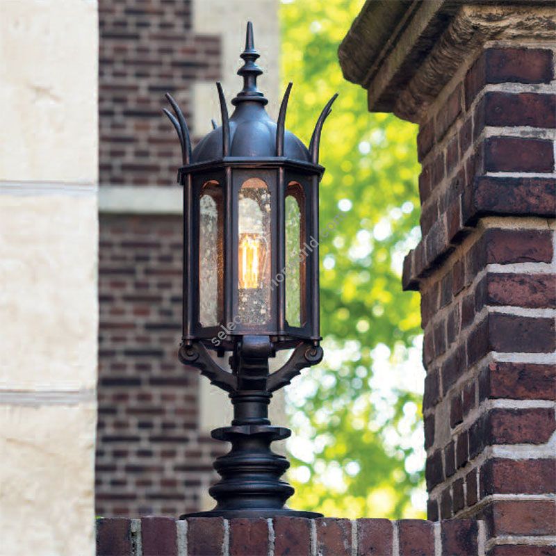 Robers / Outdoor Pedestal Lamp / AL 6867