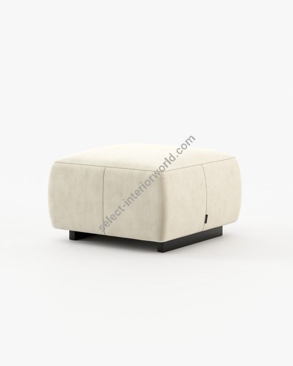 Laskasas / Poufs & Ottomans / Benner