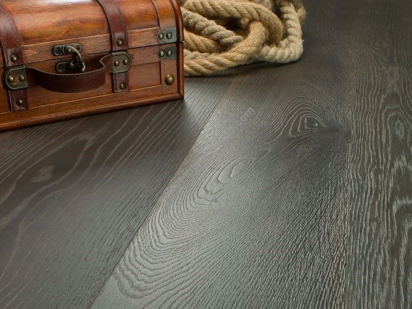 Bassano Parquet / Brushed oak parquet / Shafts of light Oak Tahiti