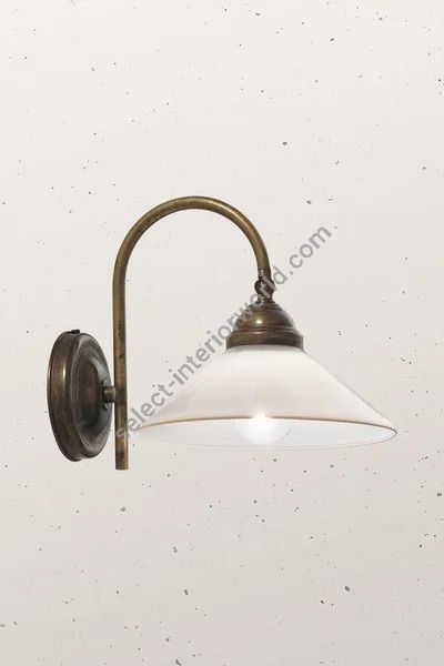 Il Fanale / Wall Lights / Country 081.19.OV
