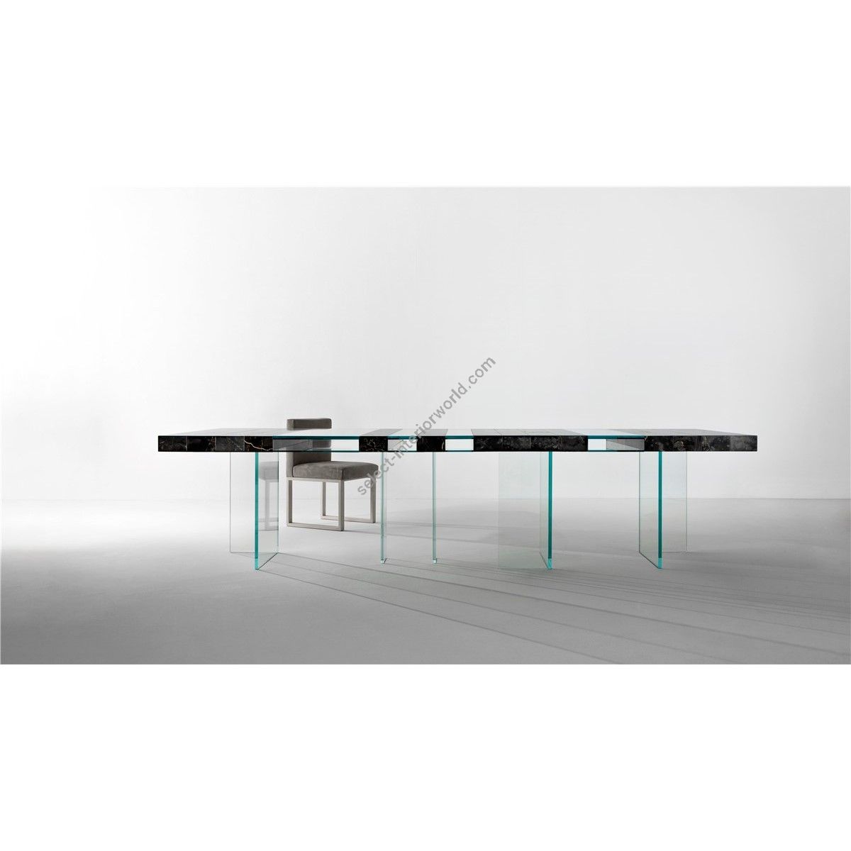 Laurameroni / Tables / Elemento