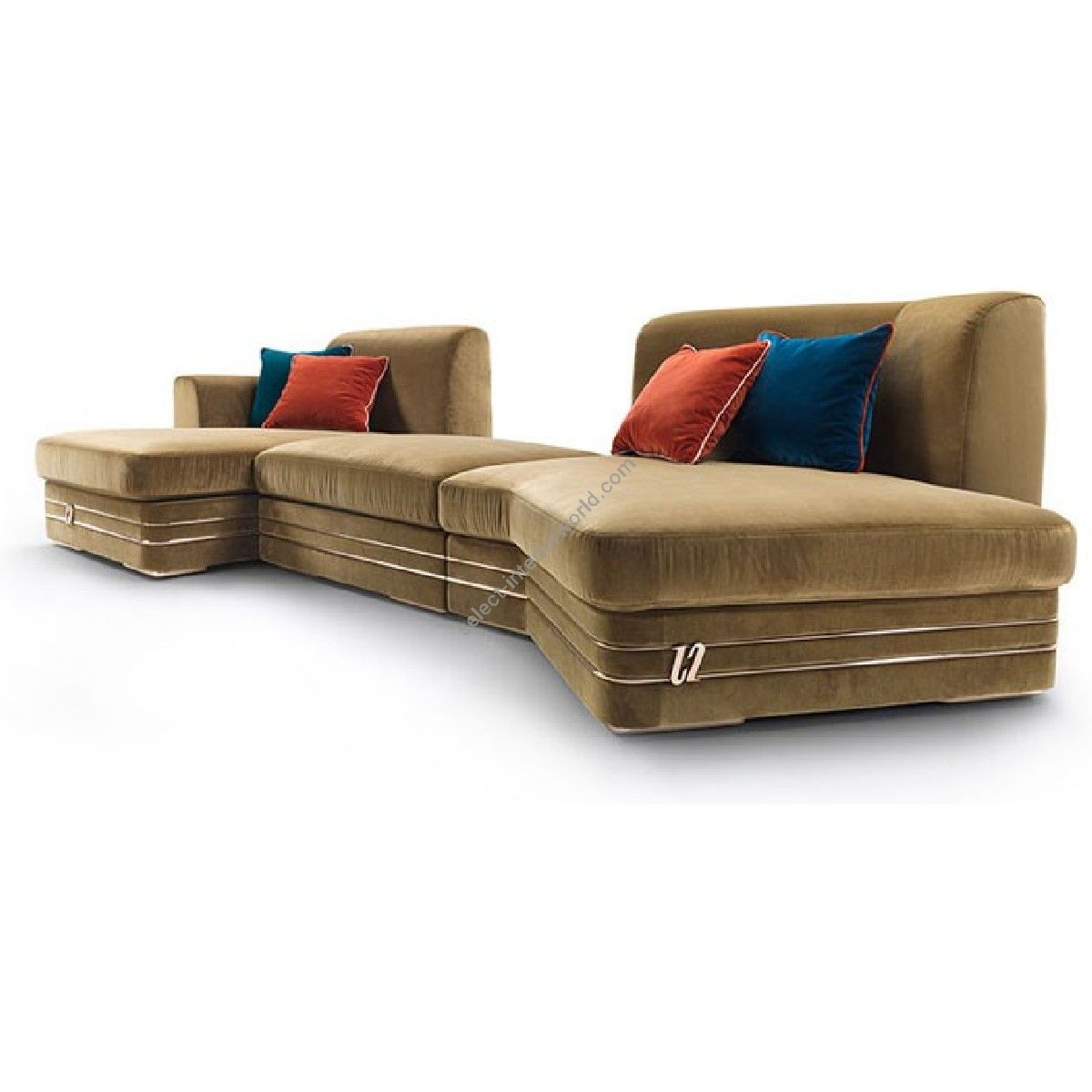Elledue / Sectional Sofas / Vesta