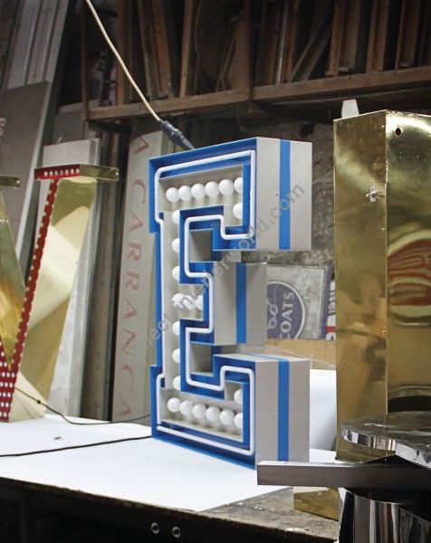 DelightFULL / Floor or Wall Lamps / Light Letter E | Graphic Letters "E"