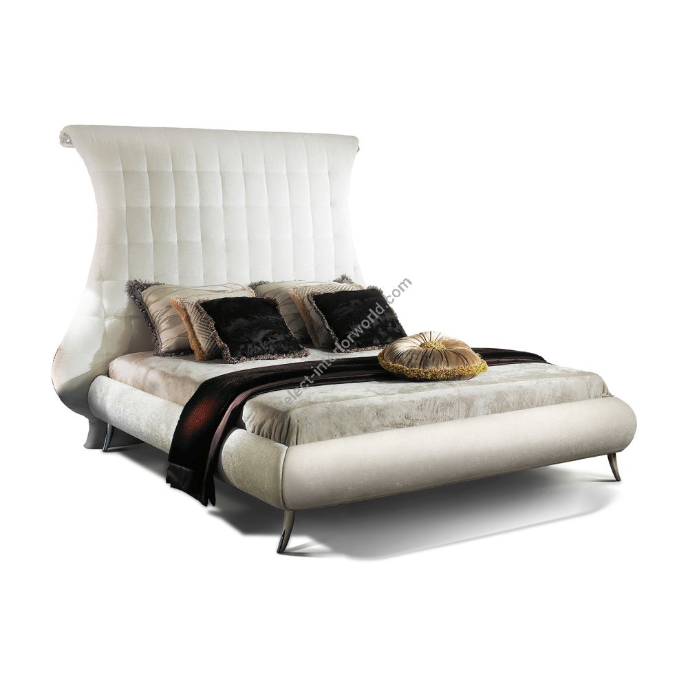 Francesco Molon / Beds / Eclectica Temperance Upholstered Master H530