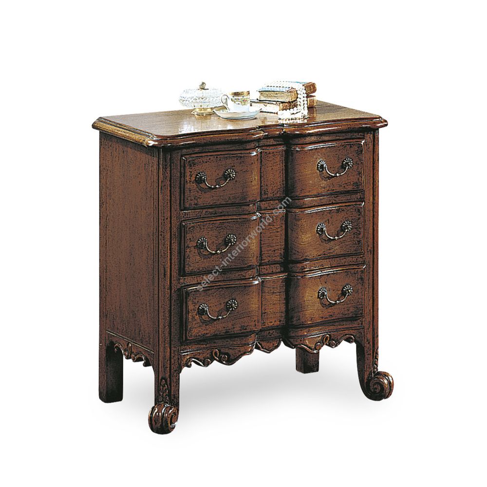 Francesco Molon / Bedside Tables / Italian & French Country Molded K22