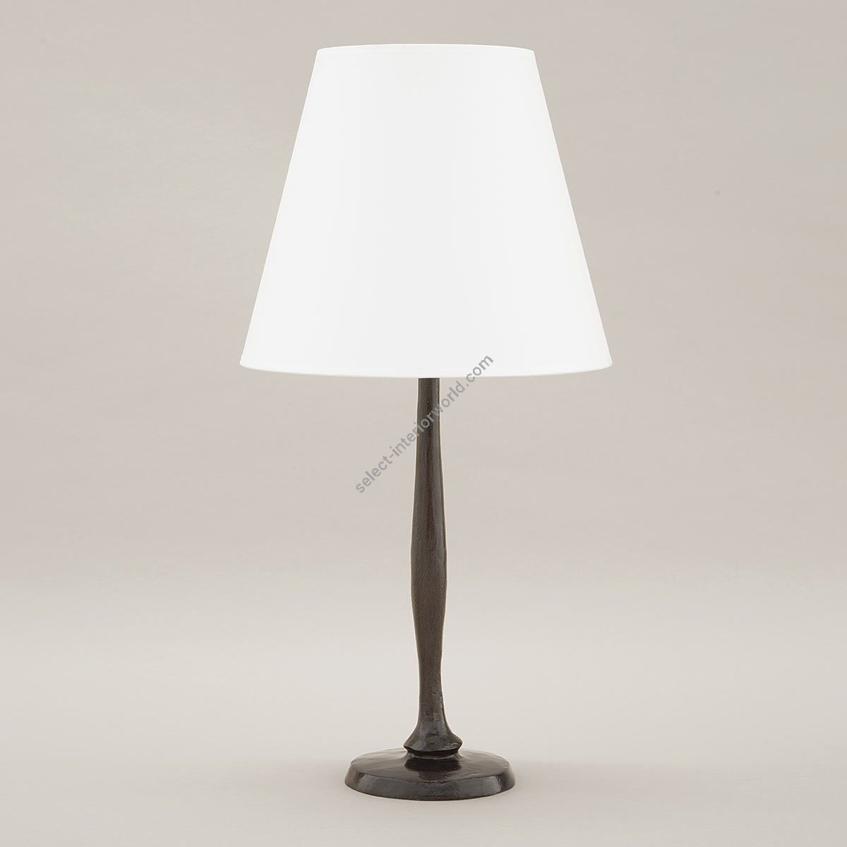 Objet Insolite / Bronze table lamp / Lampe Dora