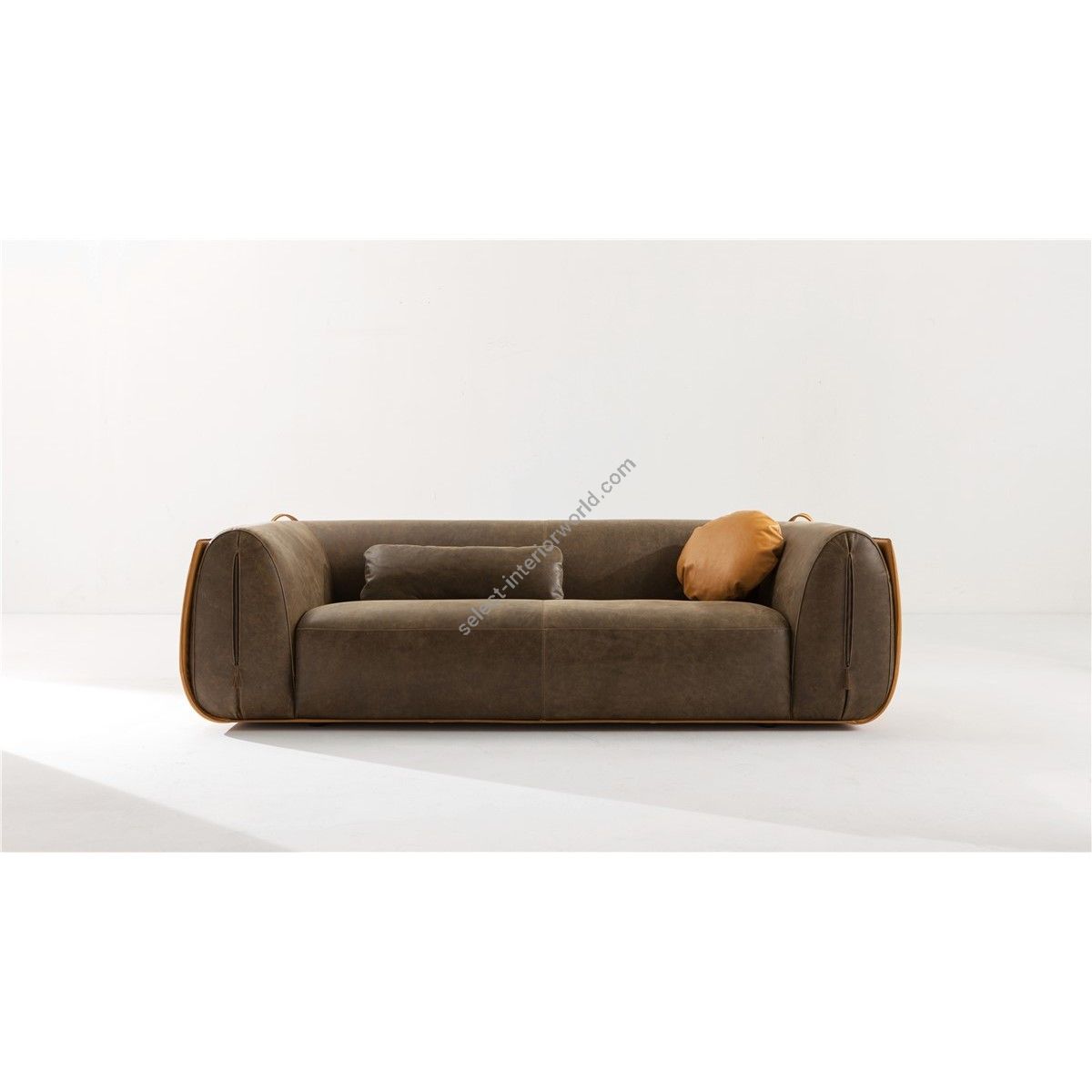 Laurameroni / Sofas / Meir